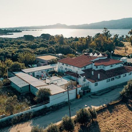 Hotel Il Timone Cugnana Exterior foto